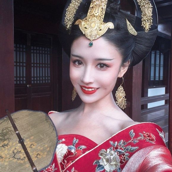 Majesty Gown Set | Top Coat Skirt Petticoat Ribbons Wrapper - Picture 11 of 12